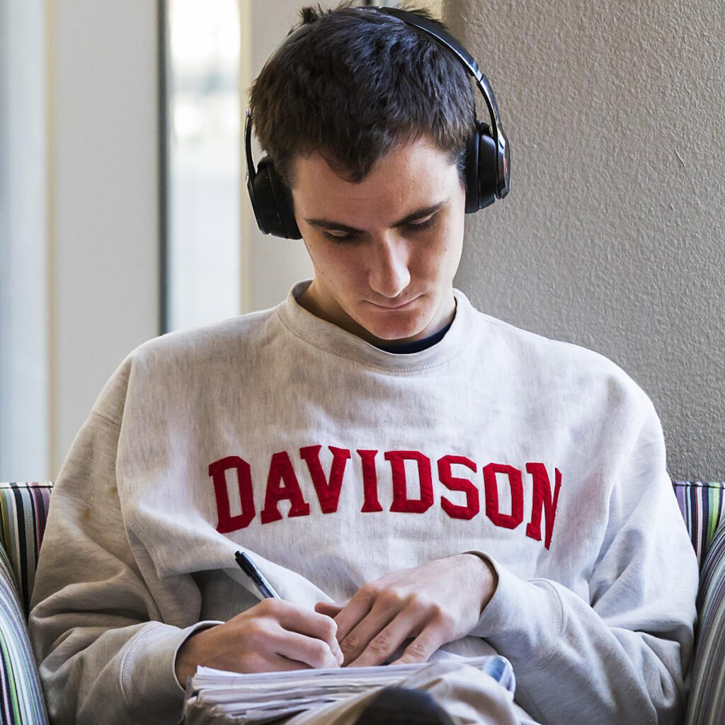 Student studying in Wall