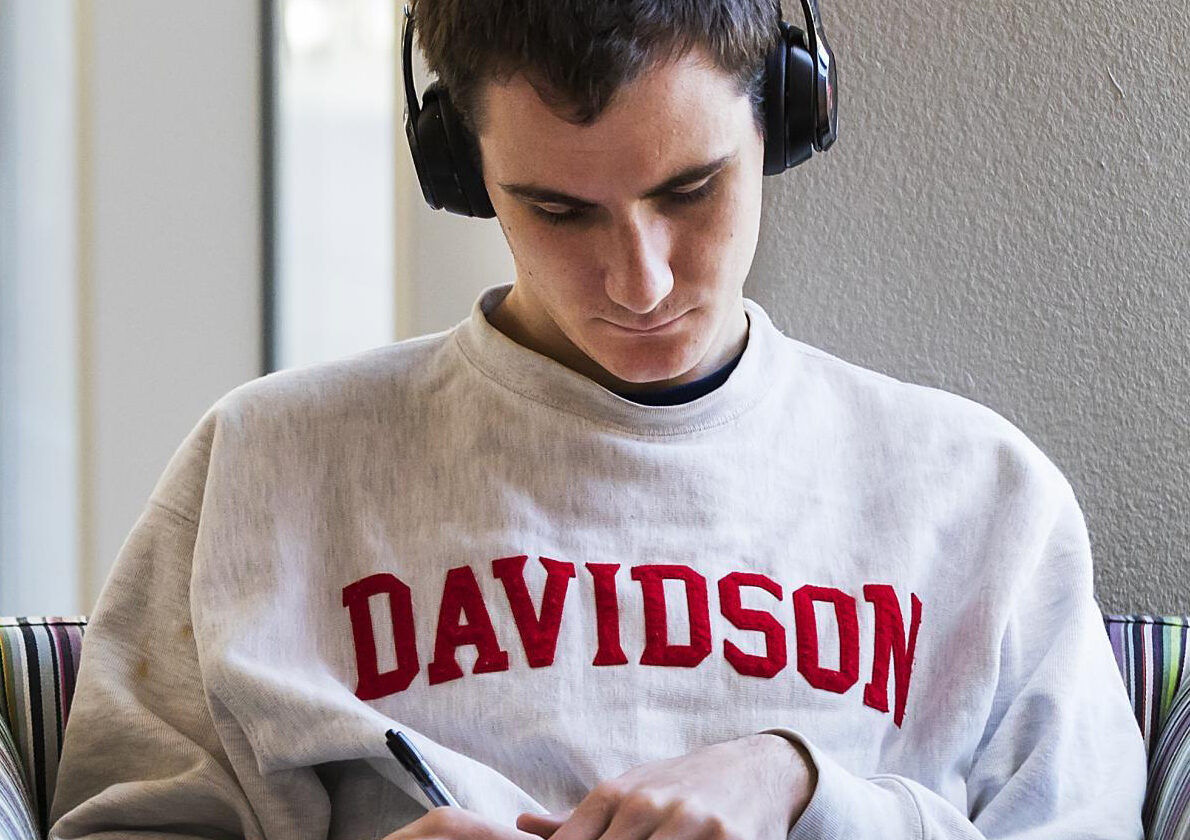 Student studying in Wall